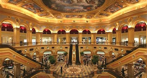 THE VENETIAN MACAO : THE WORLDS LARGEST CASINO .